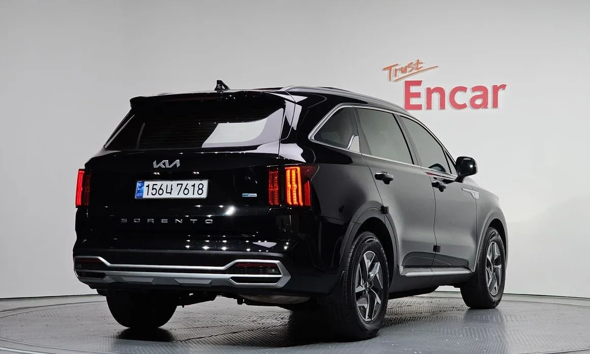 Kia Sorento — фото 7