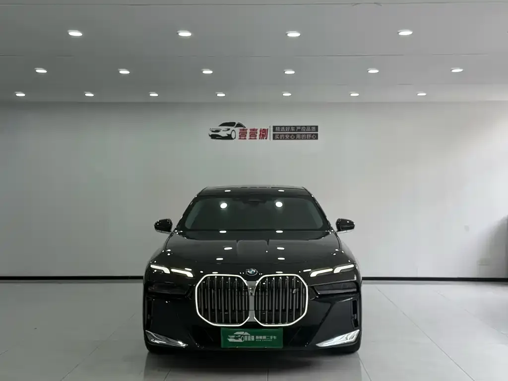 BMW i7 2024 из CN, фото 7