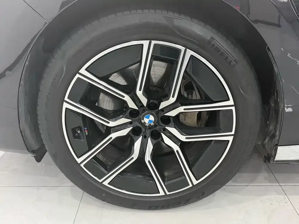 BMW i7 2024 из CN, фото 9