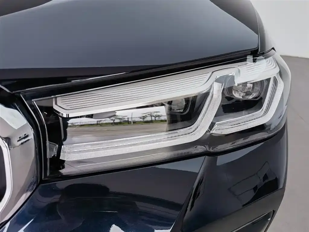 BMW 5 Series (Import) 2024 из CN, фото 9