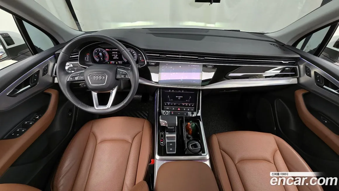 Audi Q7 2021 из KR, фото 7
