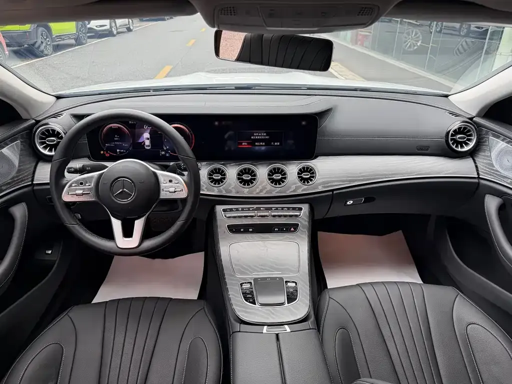 Mercedes-Benz CLS — фото 3
