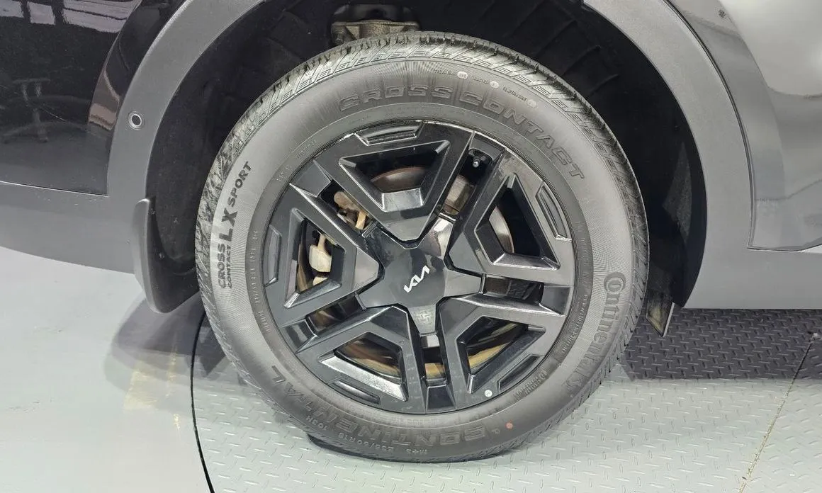 Kia Sorento — фото 8