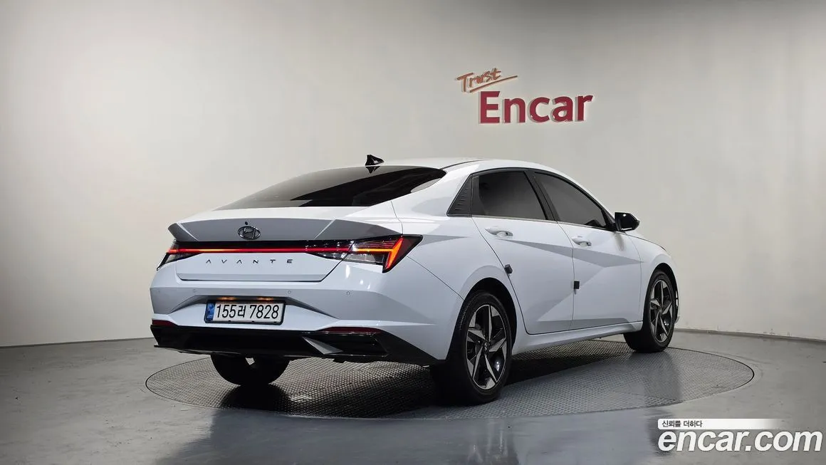 Hyundai AVANTE — фото 4