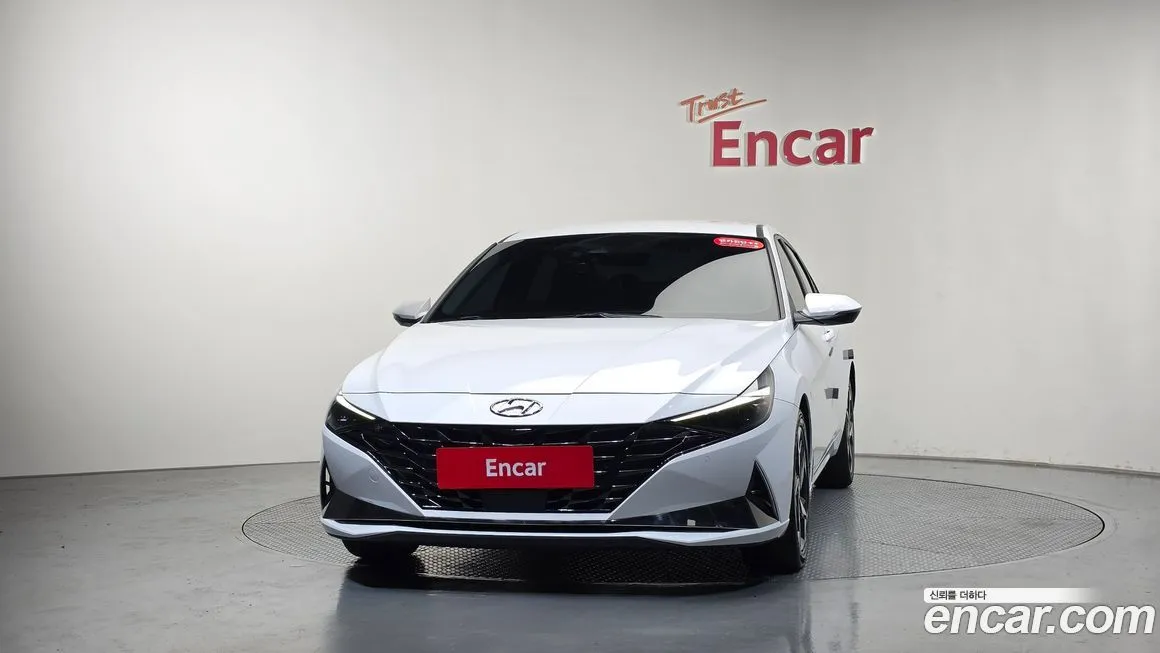 Hyundai AVANTE — фото 3