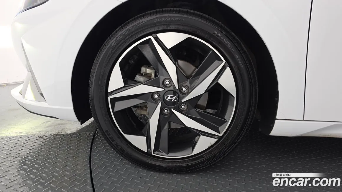 Hyundai AVANTE — фото 7