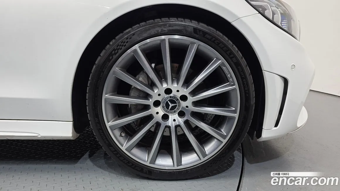 Mercedes-Benz C-Class 2023 из KR, фото 10