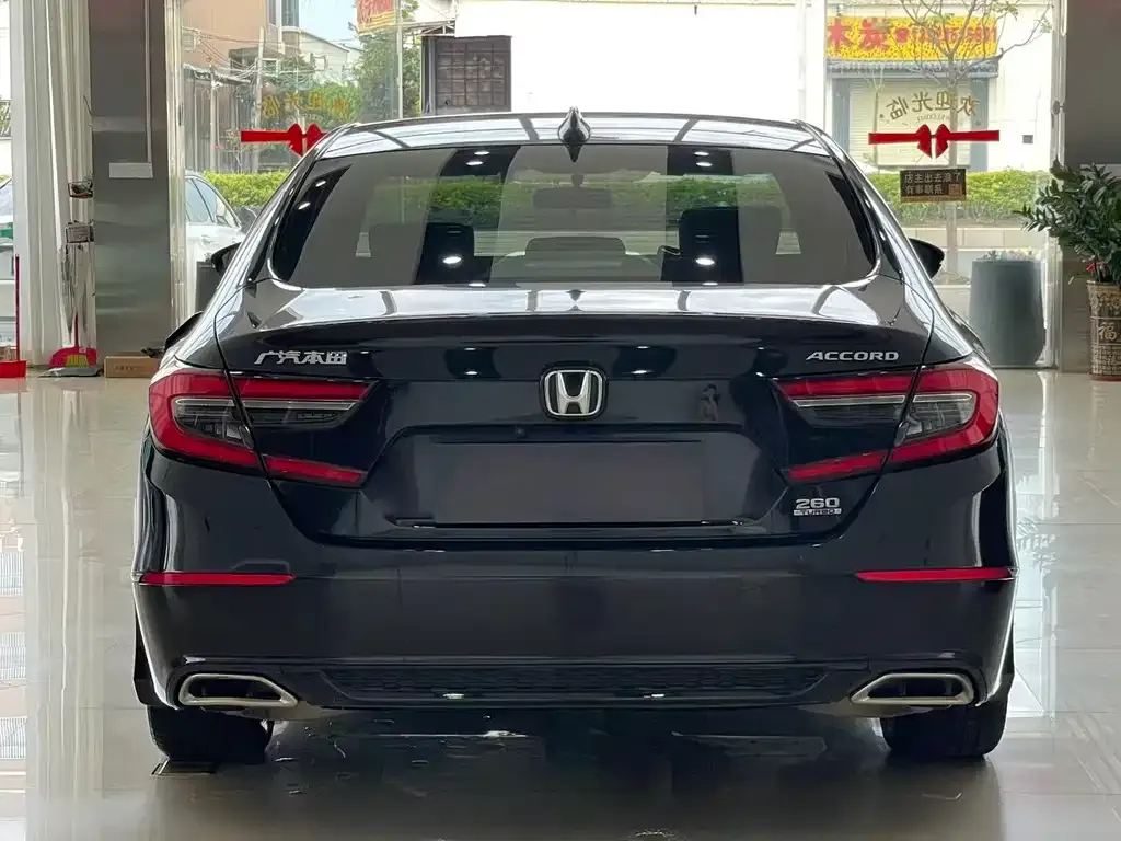 Honda Accord — фото 6