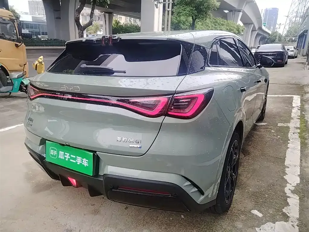 BYD Seal 06GT — фото 10
