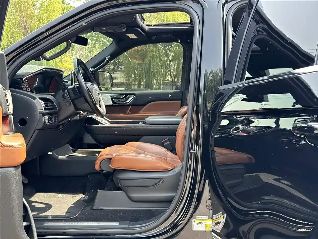 Lincoln Navigator 2022 из CN, фото 10