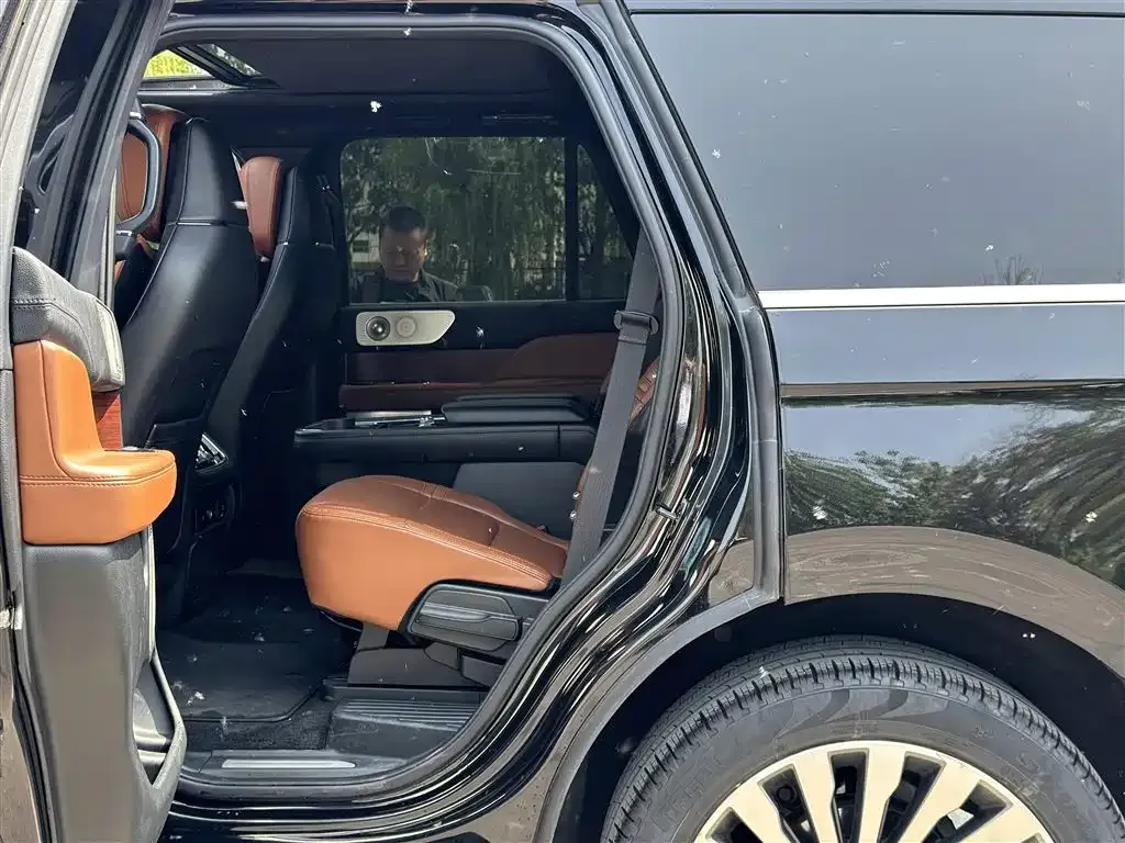 Lincoln Navigator 2022 из CN, фото 7