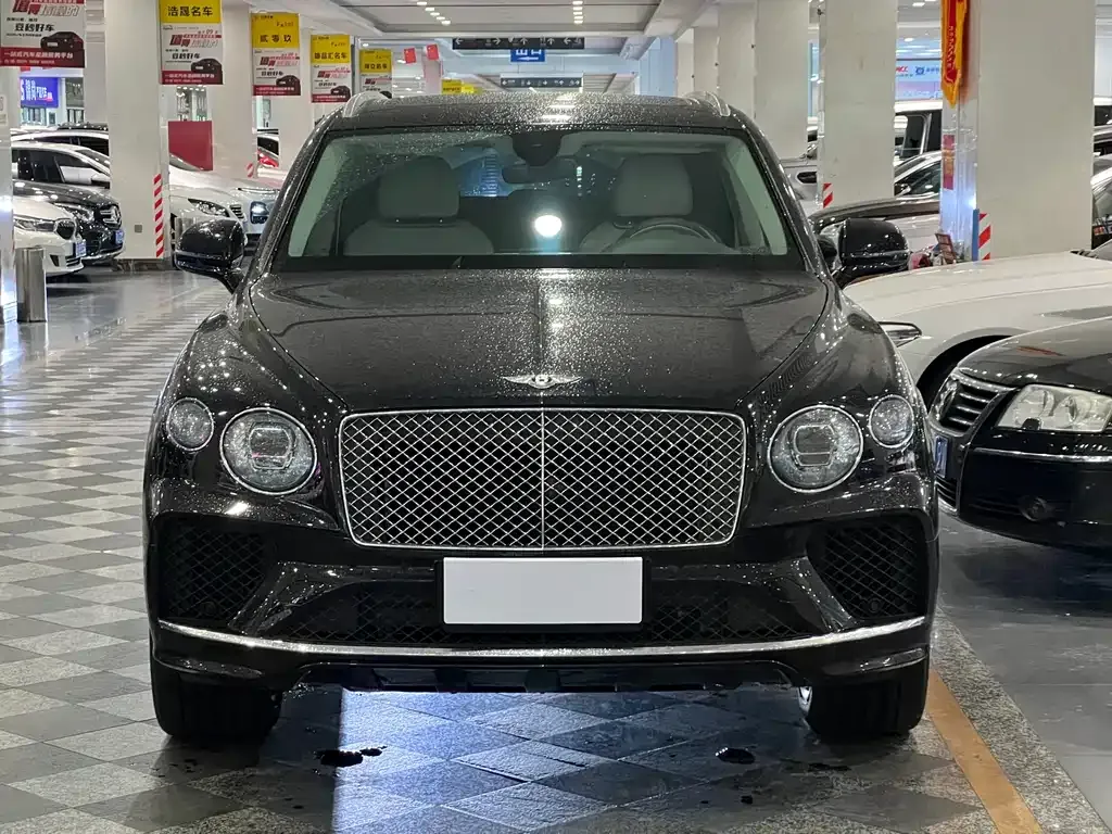 Bentley Bentayga 2021 из CN, фото 6