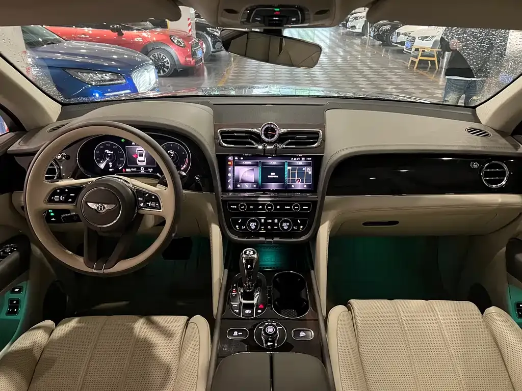 Bentley Bentayga 2021 из CN, фото 7