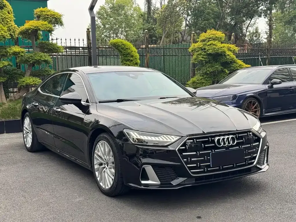 Audi A7L 2022 из CN, фото 7