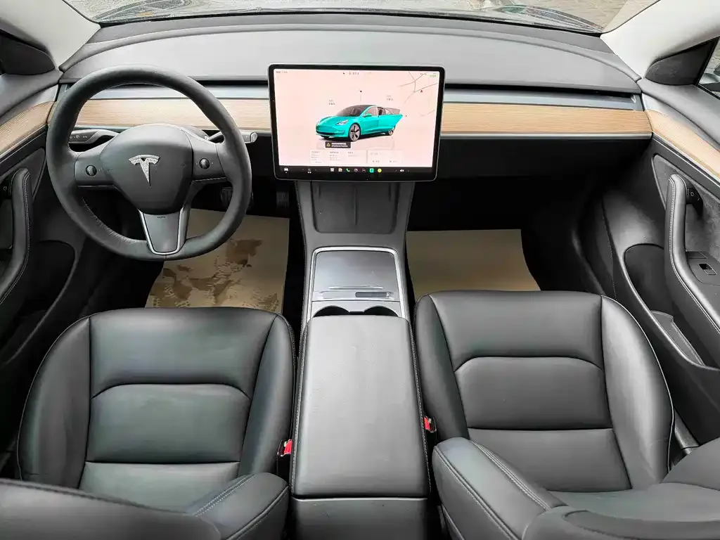 Tesla Model 3 — фото 6