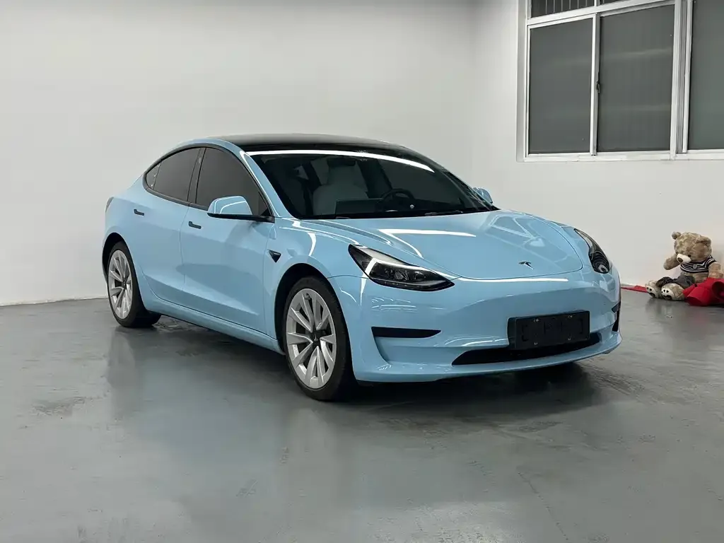 Tesla Model 3 — фото 2
