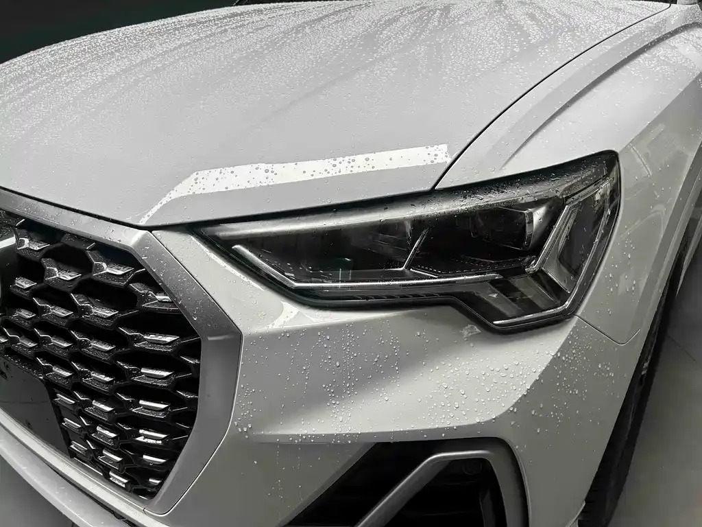 Audi Q3 Sportback — фото 7