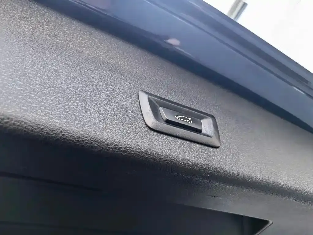 BMW X1 2021 из CN, фото 8
