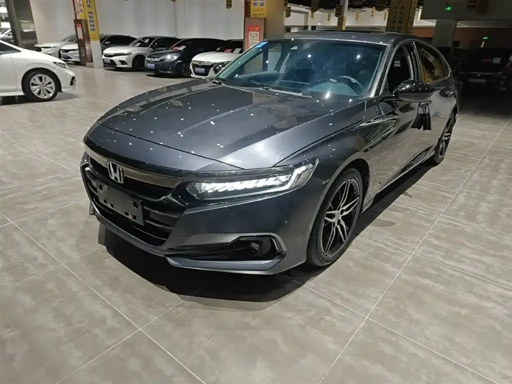 Honda Accord — фото 7