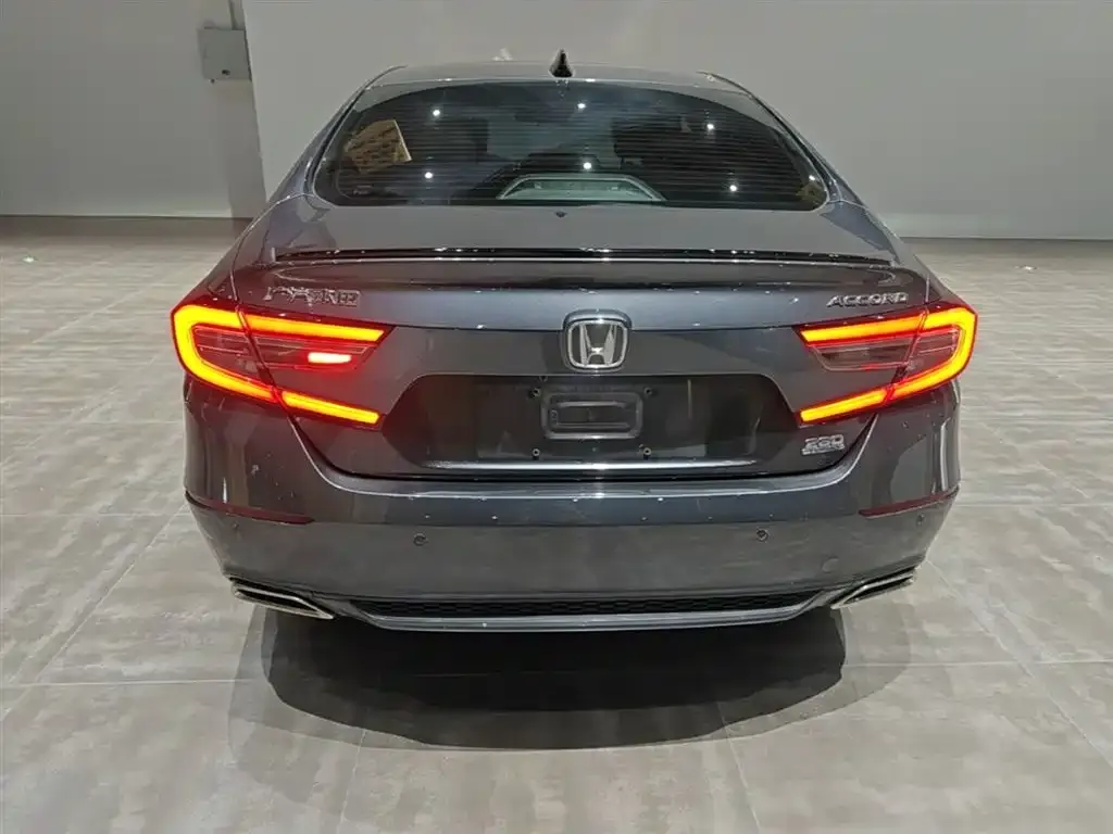 Honda Accord — фото 3