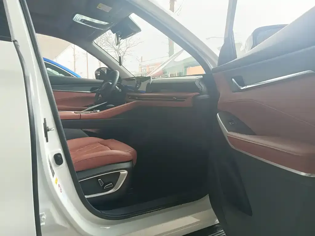 Changan CS75PLUS — фото 8