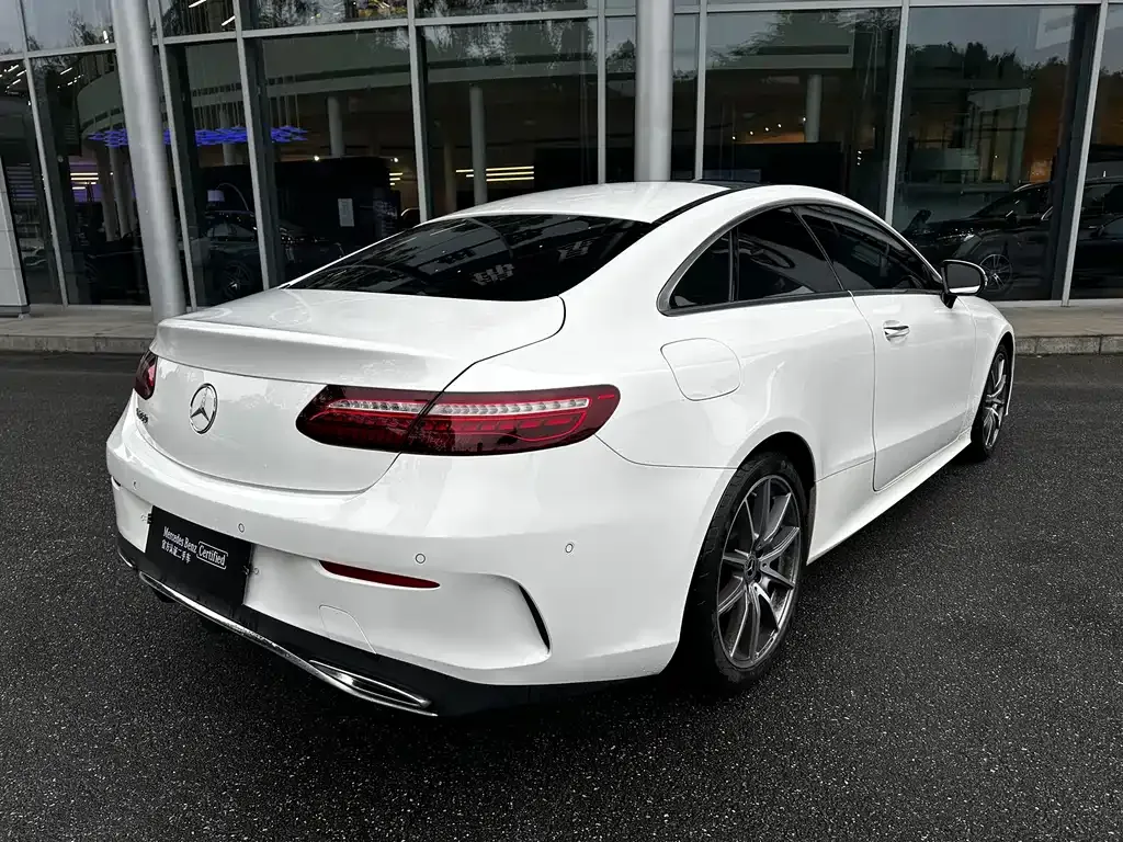 Mercedes-Benz E-Class (Import) — фото 5