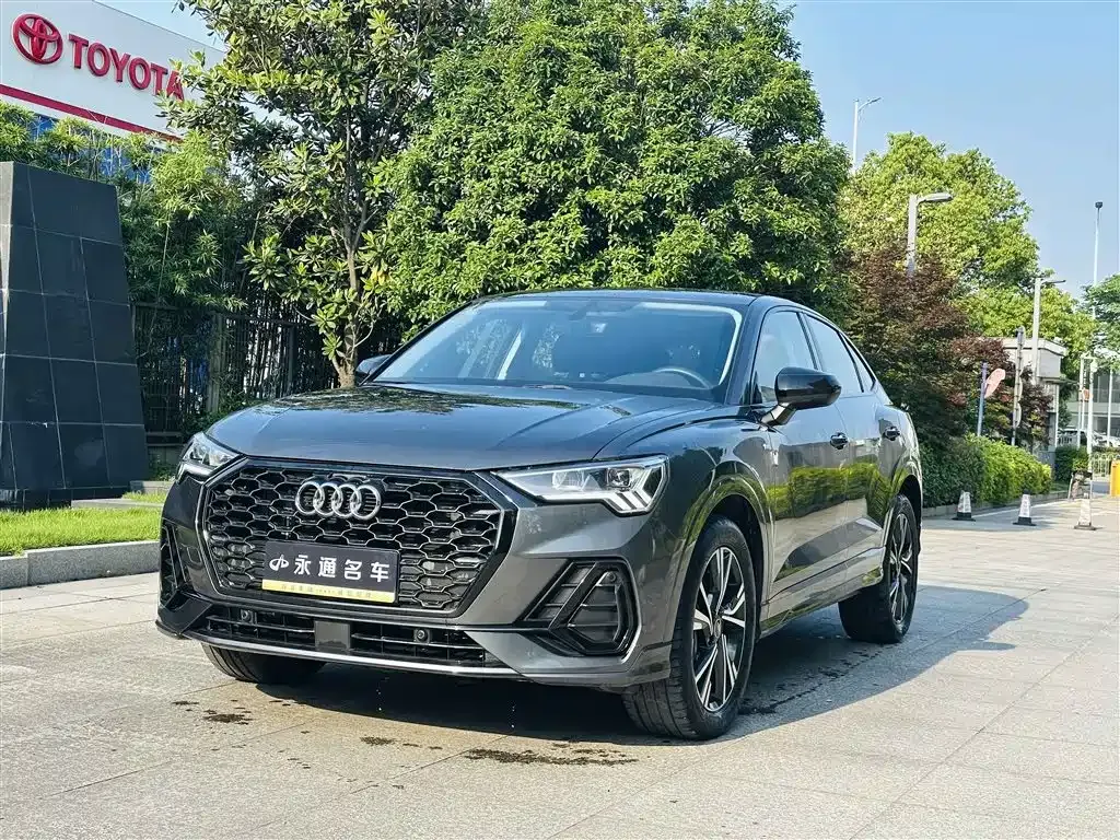 Audi Q3 Sportback — фото 1
