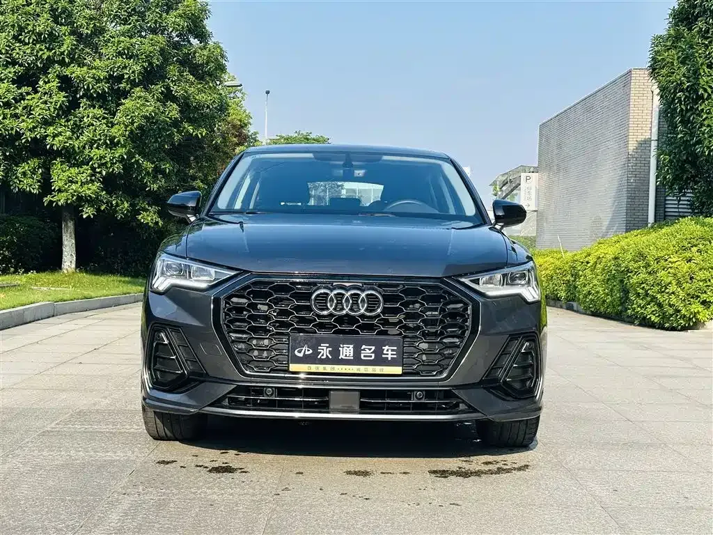 Audi Q3 Sportback — фото 10