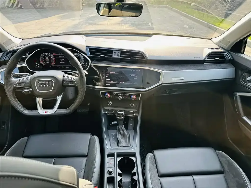 Audi Q3 Sportback — фото 2