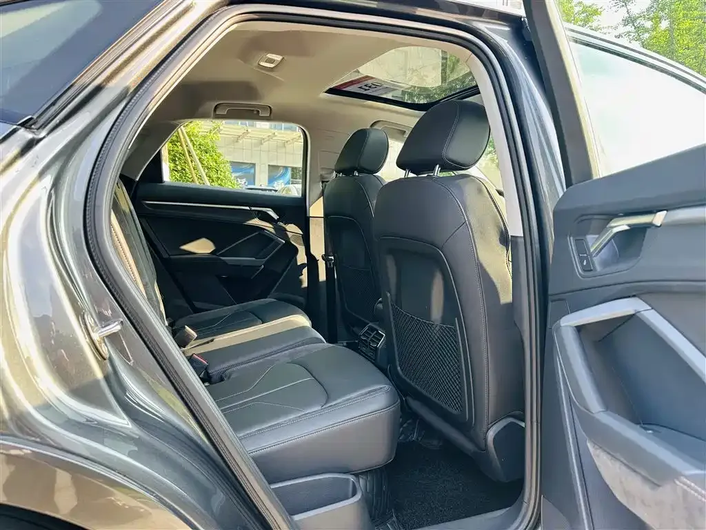 Audi Q3 Sportback — фото 8
