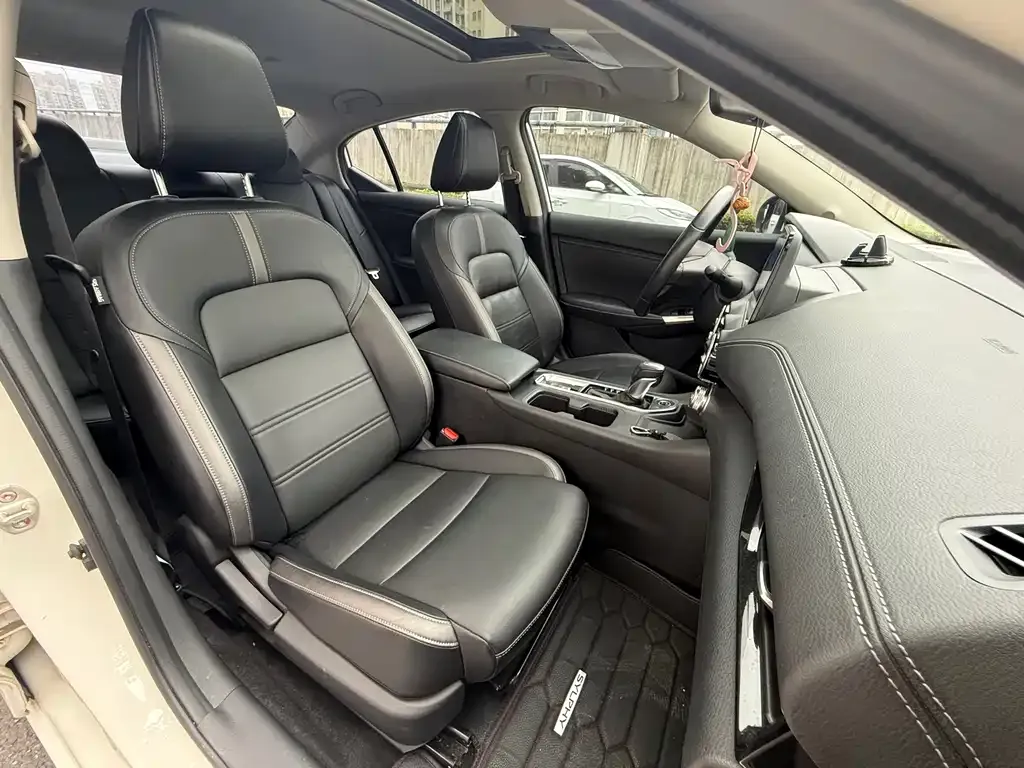 Nissan Sylphy 2022 из CN, фото 2