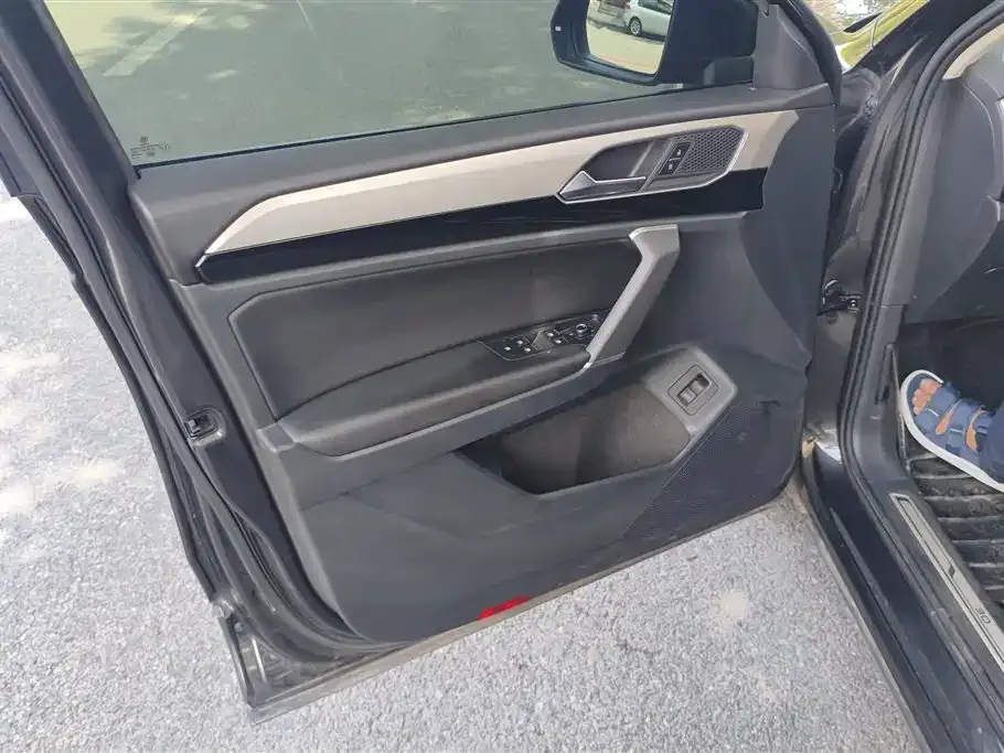 Volkswagen Tayron — фото 3