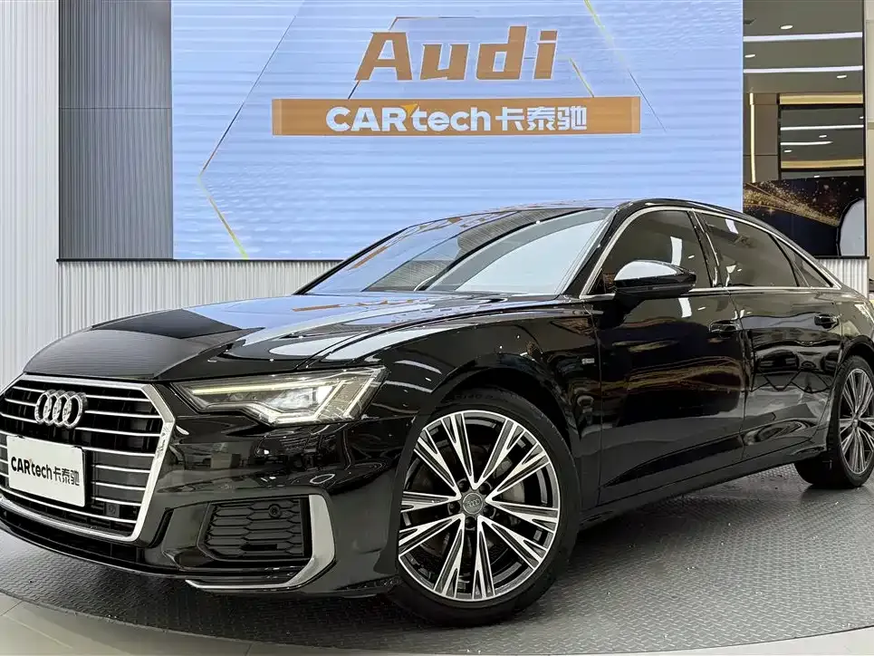 Audi A6L — фото 1