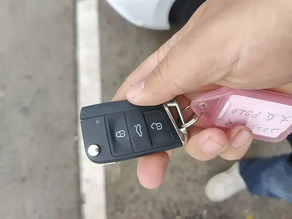 Volkswagen Polo 2023 из CN, фото 2