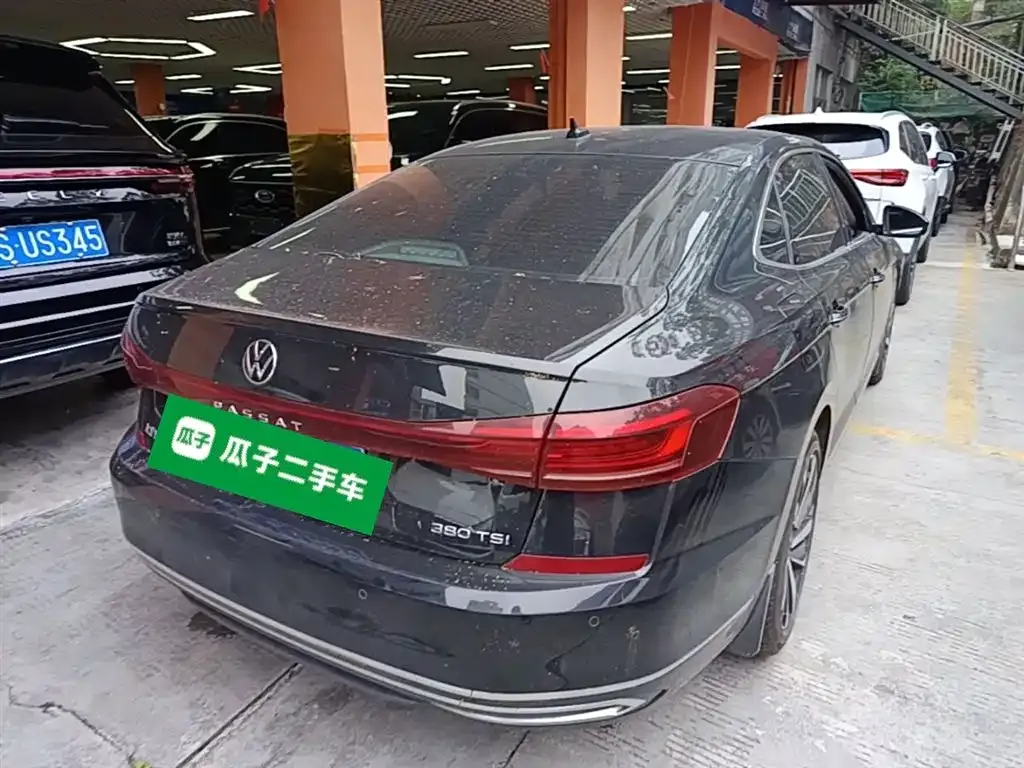 Volkswagen Passat — фото 8
