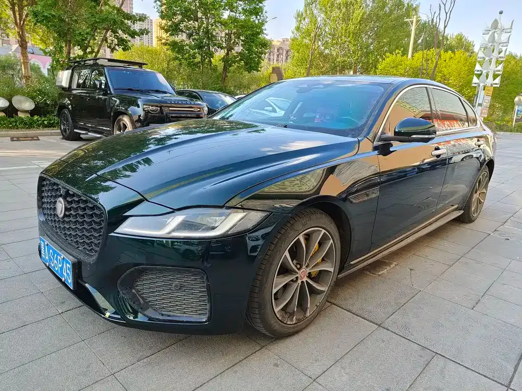 Jaguar XFL