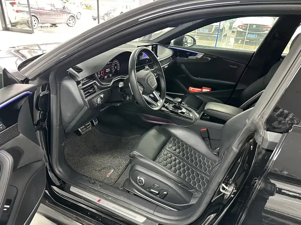 Audi RS 5 2024 из CN, фото 4