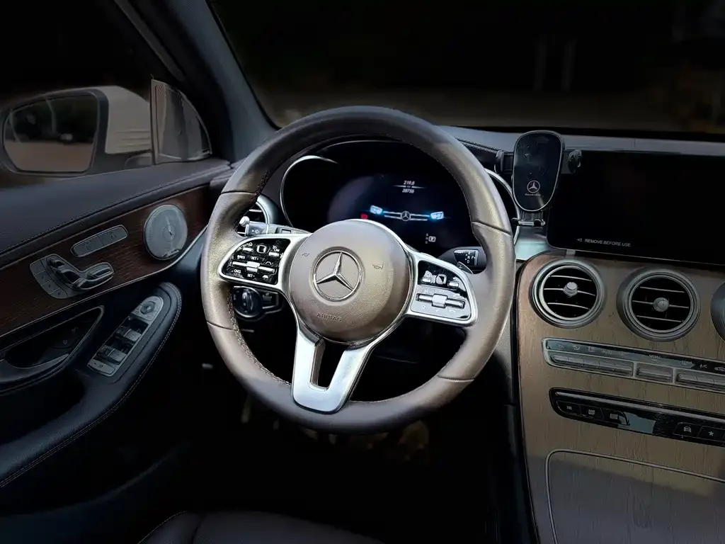 Mercedes-Benz GLC — фото 10
