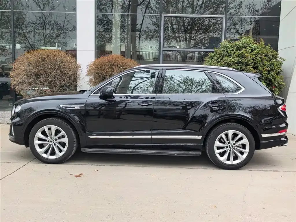 Bentley Bentayga — фото 3