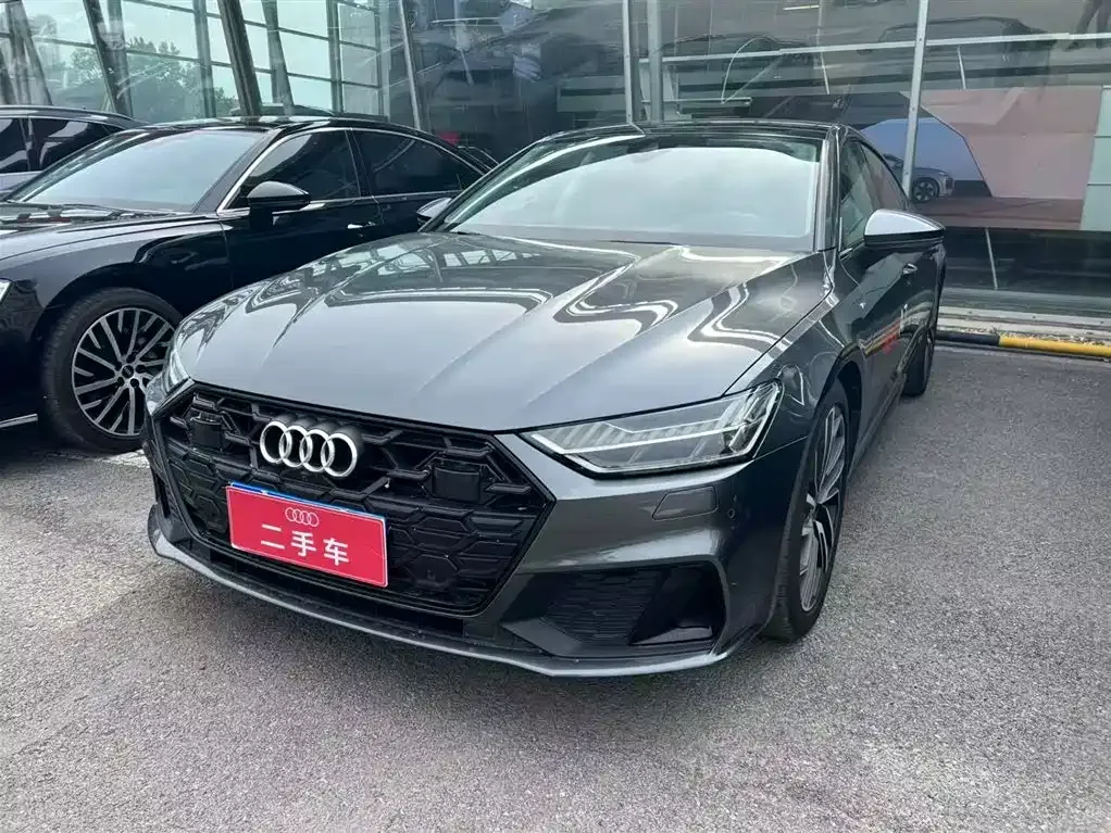 Audi A7 — фото 1