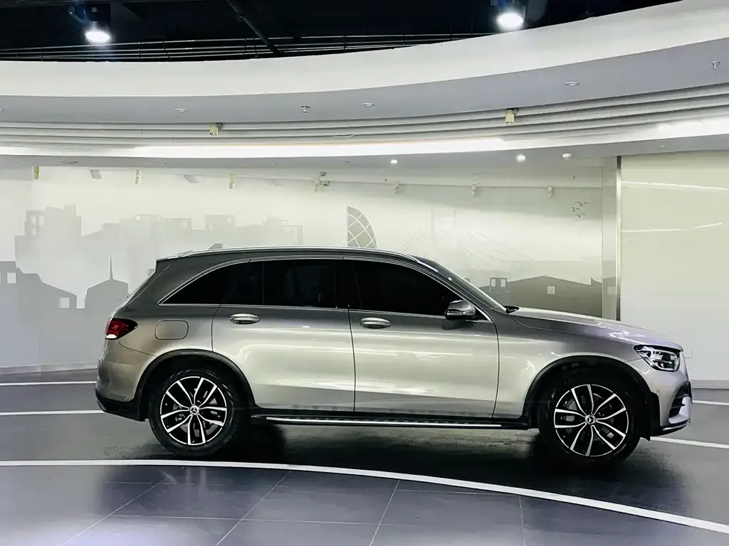 Mercedes-Benz GLC — фото 10