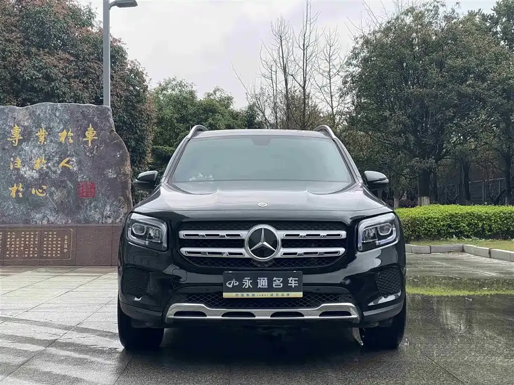Mercedes-Benz GLB — фото 10
