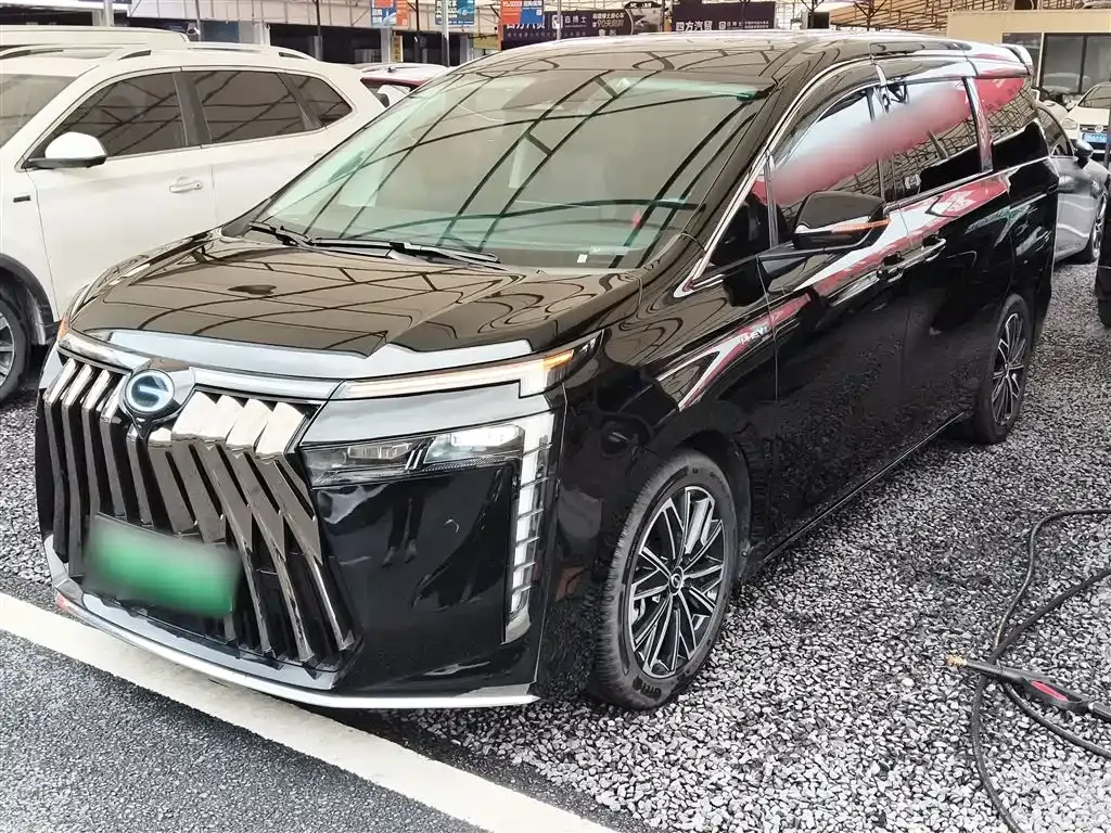 GAC Motor E8 Hybrid — фото 10