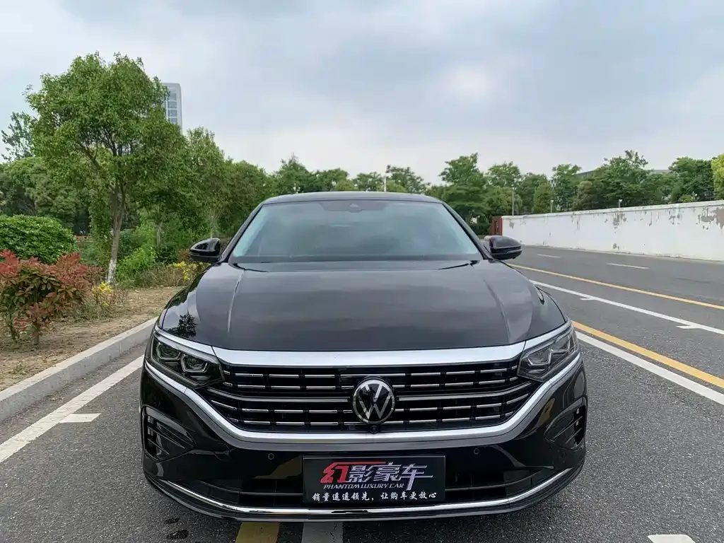 Volkswagen Passat — фото 7