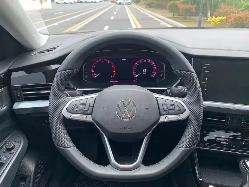 Volkswagen Passat — фото 2