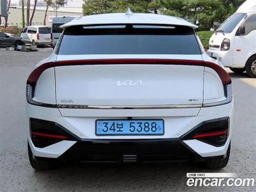 Kia EV6 — фото 2