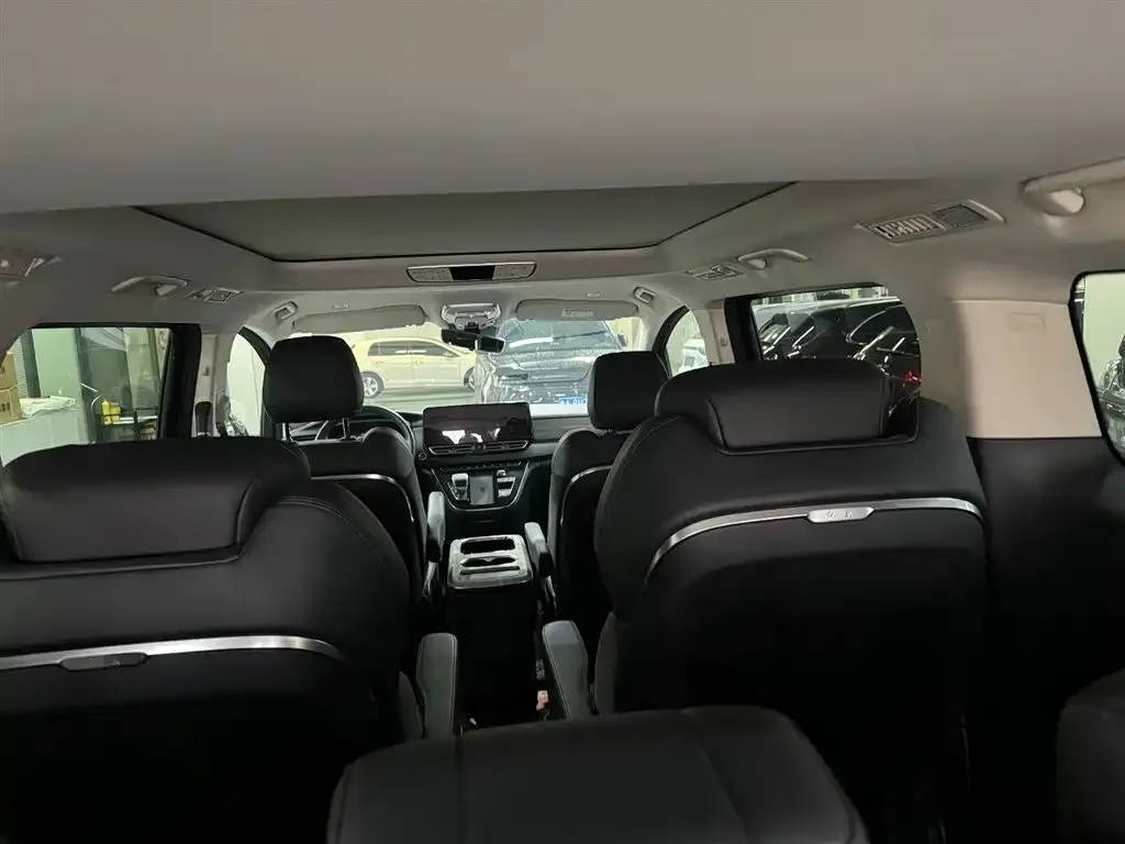 Hongqi HQ9 2023 из CN, фото 8
