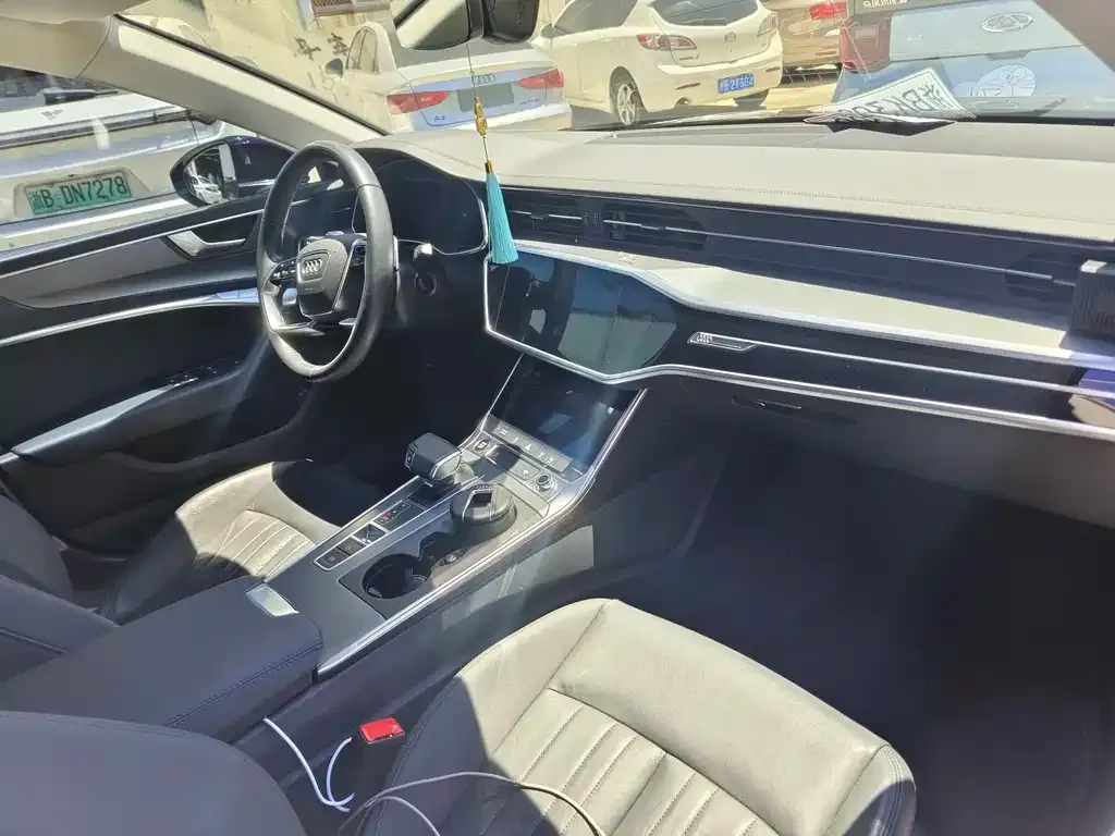 Audi A7 2021 из CN, фото 9