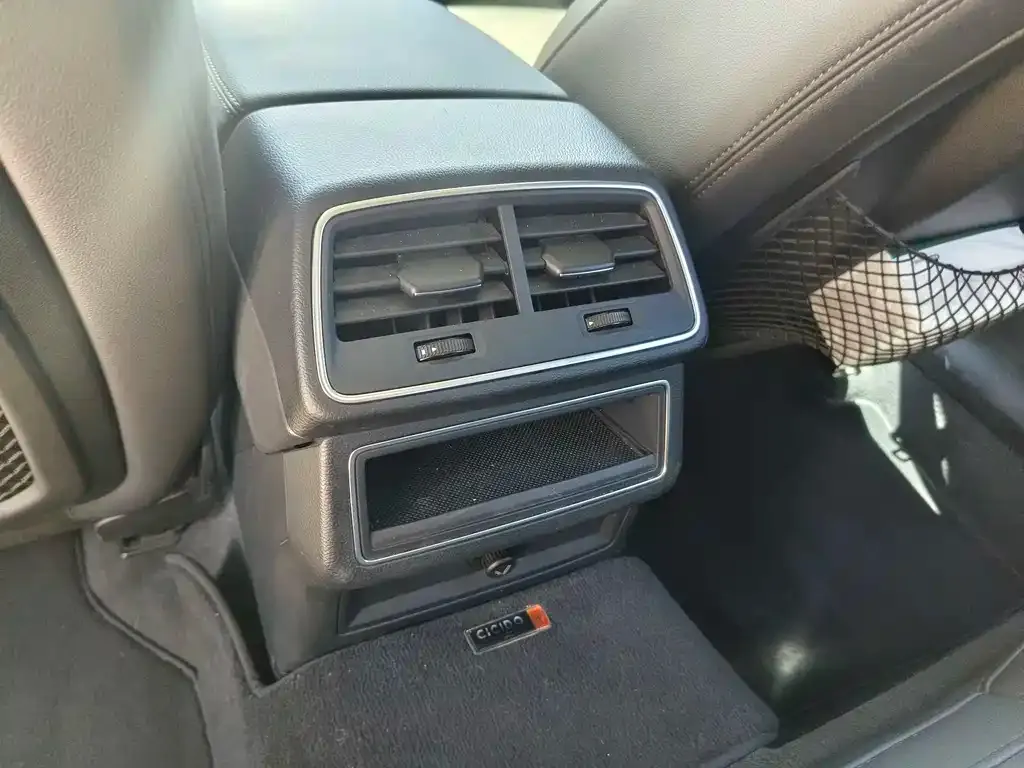 Audi A7 2021 из CN, фото 8