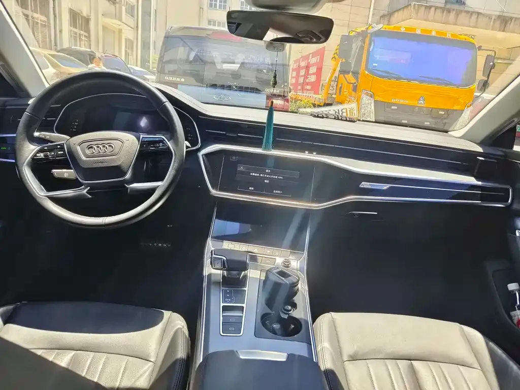 Audi A7 2021 из CN, фото 4